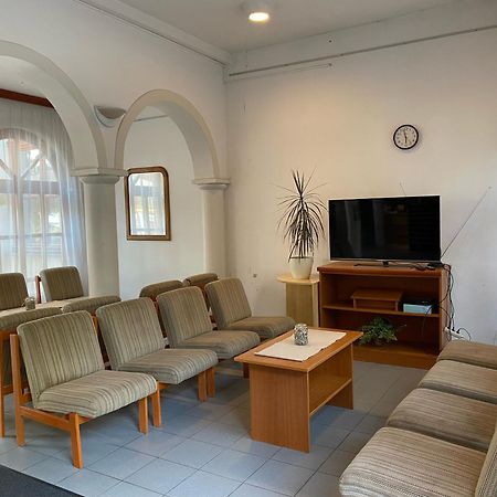 Sio Hostel Шиофок Экстерьер фото