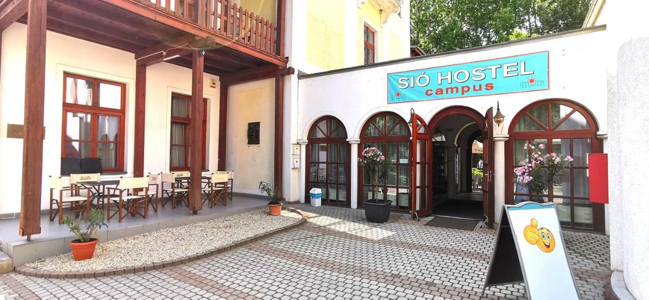 Sio Hostel Шиофок Экстерьер фото